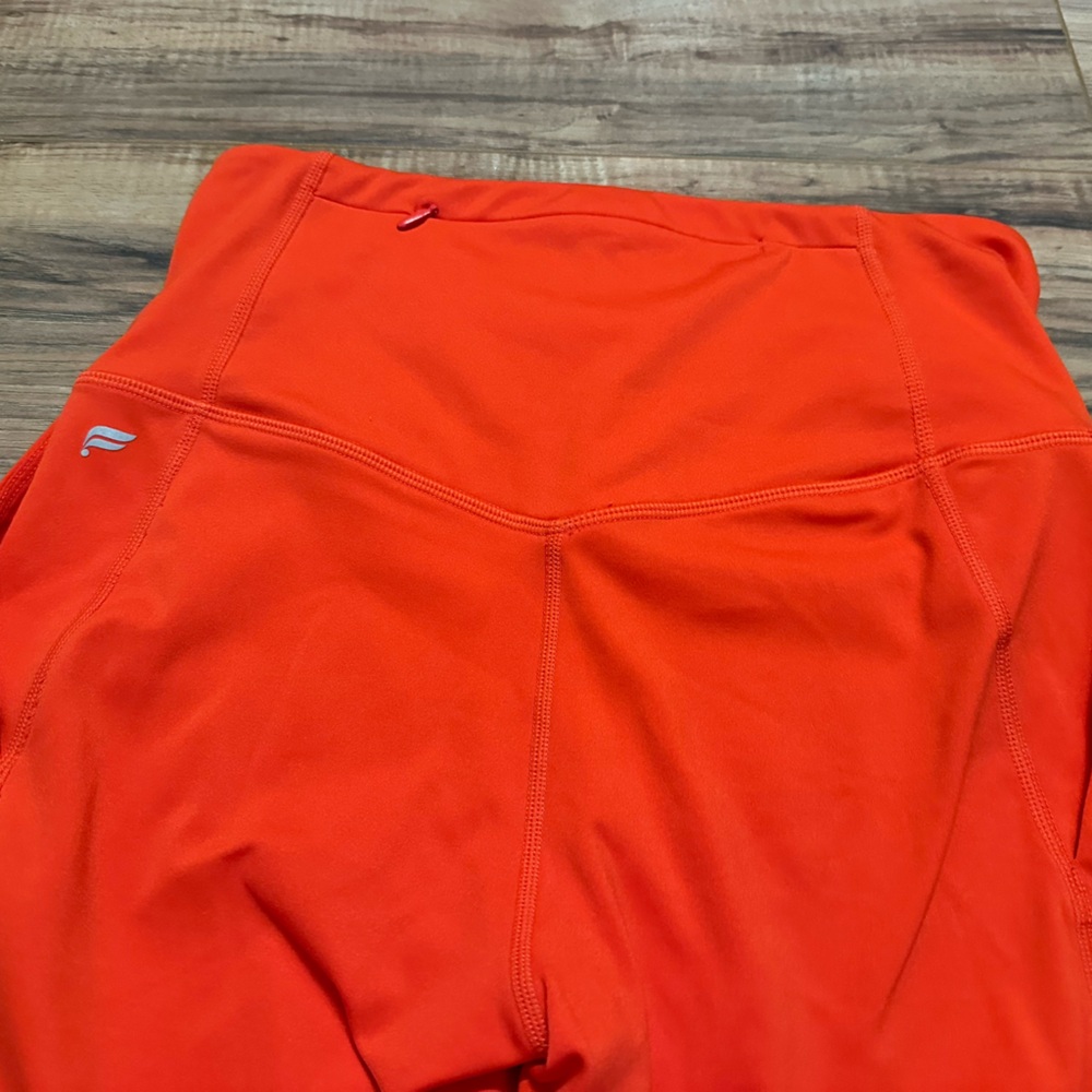 Fabletics motion 365 size medium - Picture 3 of 3